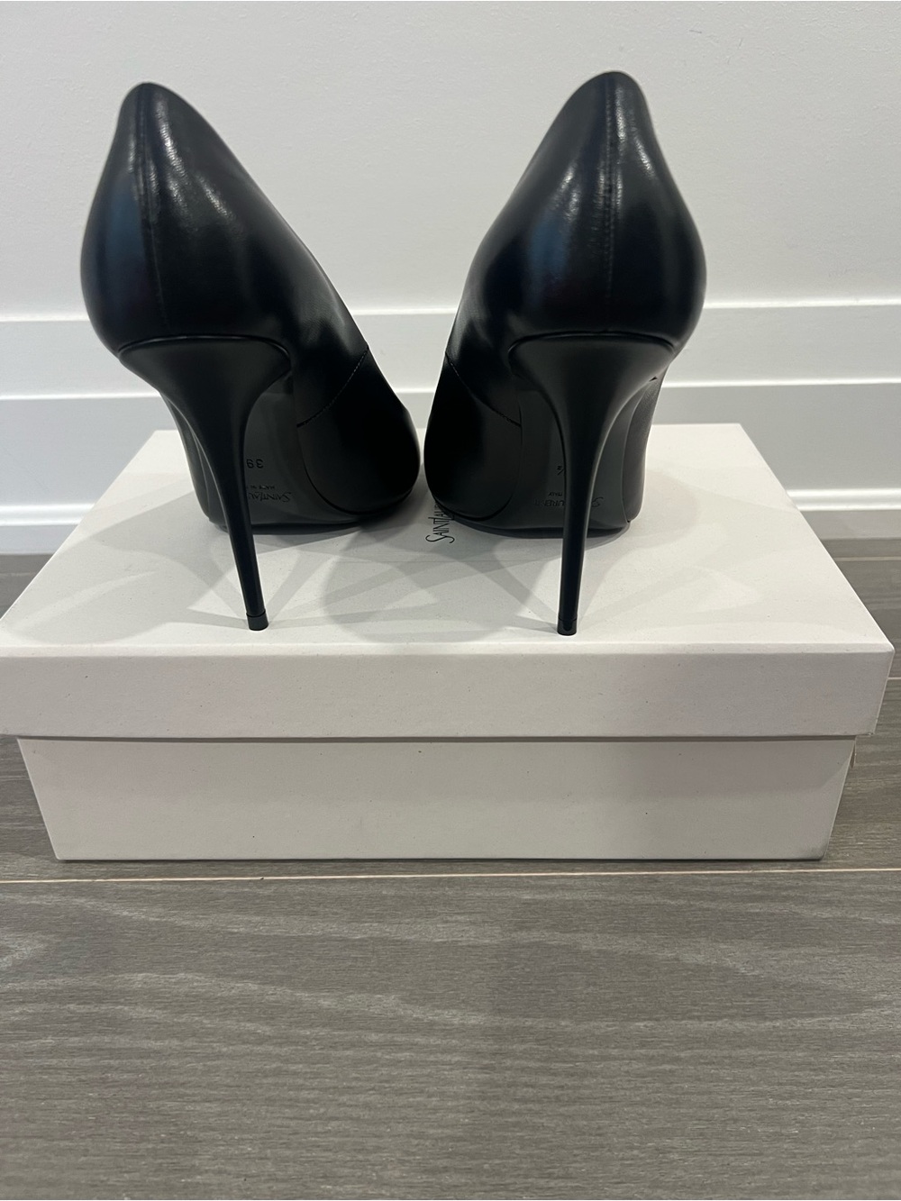 SAINT LAURENT ÉLYSÉE 105 PUMPS – BLACK LEATHER - Picture 8 of 9